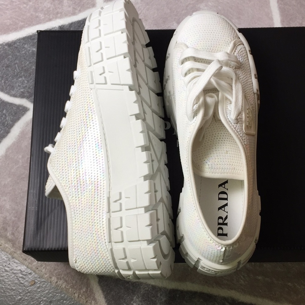 Prada shoes size 40 - Picture 4 of 5